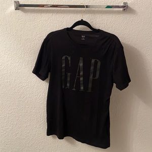 GAP logo shirt